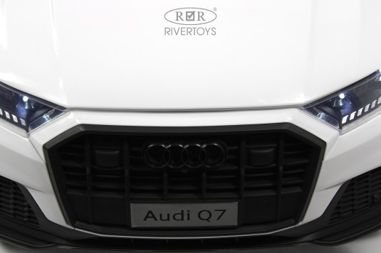 Детский электромобиль AUDI Q7 (HL678) белый