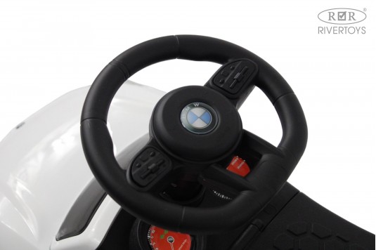 Детский толокар Z004ZZ-B белый Детский толокар Z004ZZ-B белый