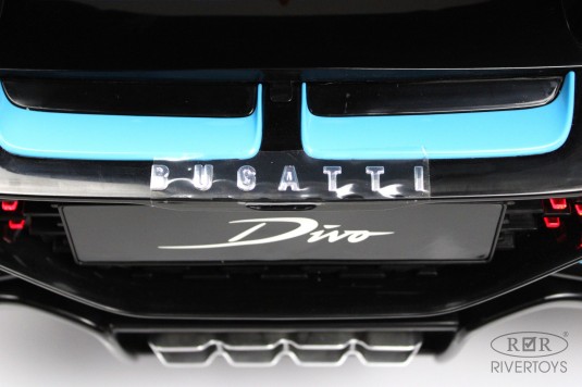 Детский электромобиль Bugatti Divo (HL338) черный