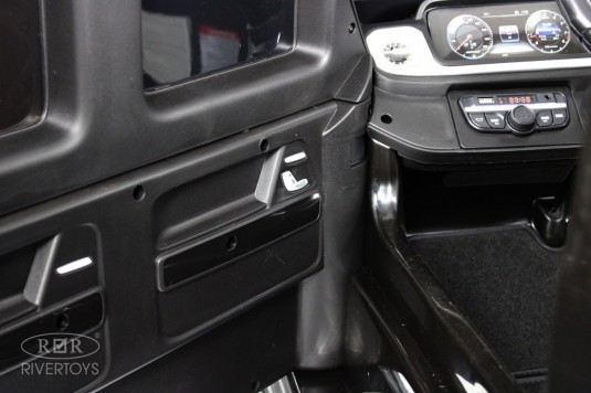 Детский электромобиль Mercedes Benz G63 Y777YY черный глянец