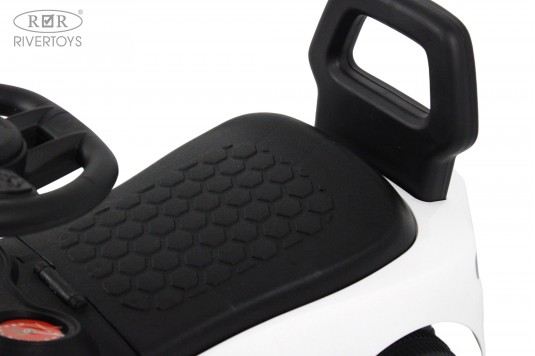 Детский толокар Z004ZZ-M белый Детский толокар Z004ZZ-M белый