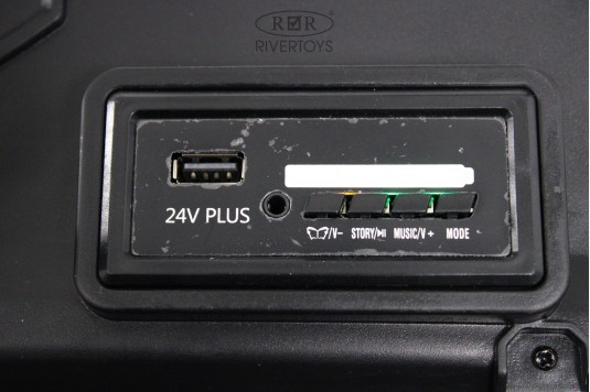 Детский электромобиль A707AA LUX NEW 4WD красный спайдер