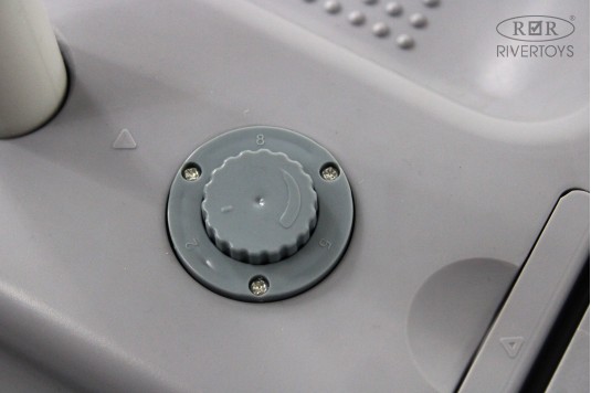 Детский электромобиль Y-01 серый