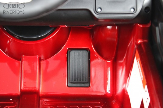 Детский электромобиль AUDI Q7 (HL678) красный глянец