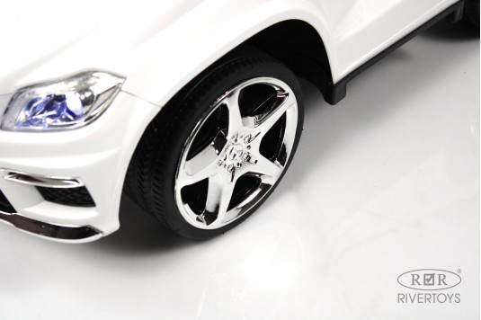 Детский толокар Mercedes-Benz GL63 (A888AA) белый