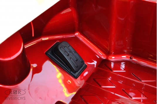 Детский электромобиль М333БХ 4WD красный глянец