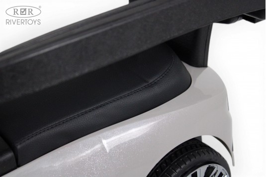 Детский толокар Z005ZZ-AP серый Детский толокар Z005ZZ-AP серый