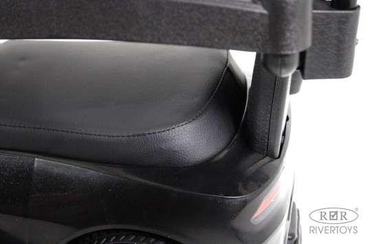 Детский толокар Z005ZZ-BP черный Детский толокар Z005ZZ-BP черный