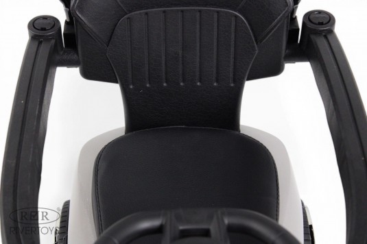 Детский толокар Z005ZZ-TP серый