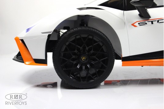 Детский электромобиль Lamborghini Huracán STO (E888EE) белый
