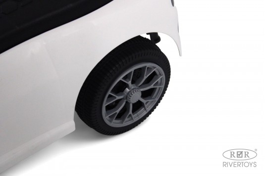 Детский толокар Z004ZZ-M белый Детский толокар Z004ZZ-M белый