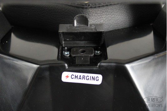 Детский электромобиль Z888VO черный Детский электромобиль Z888VO черный