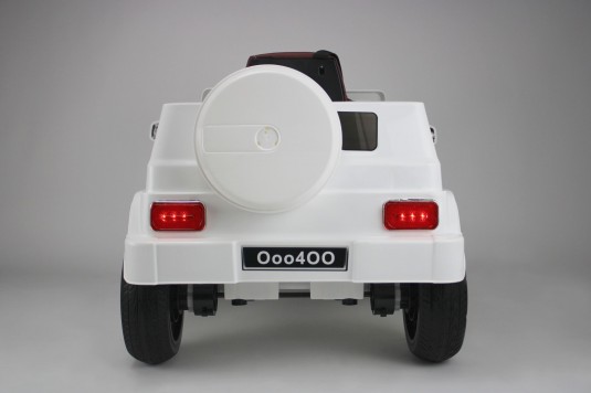 Детский электромобиль O004OO Vip белый
