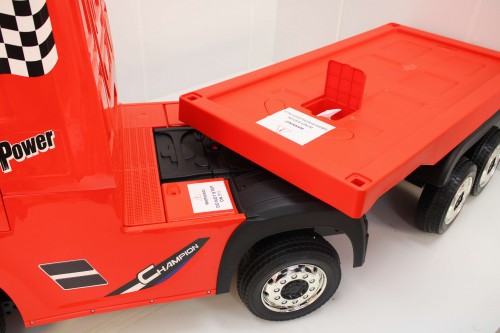 Детский электромобиль Mercedes-Benz Actros 4WD с прицепом (HL358) красный