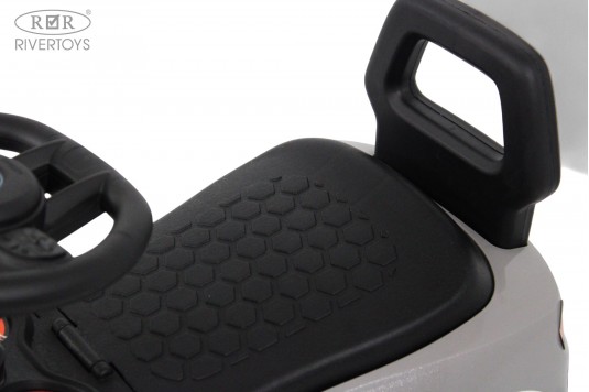 Детский толокар Z004ZZ-B серый Детский толокар Z004ZZ-B серый