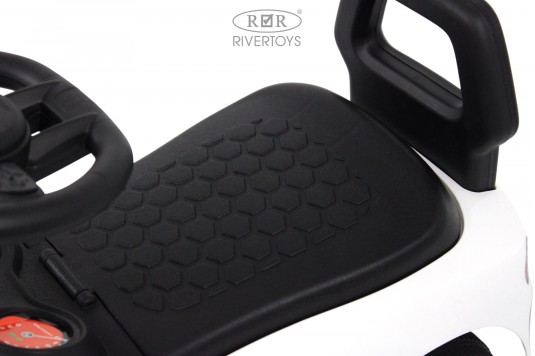 Детский толокар Z004ZZ-B белый Детский толокар Z004ZZ-B белый