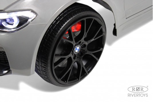 Детский электромобиль BMW M5 Competition (A555MP) серый